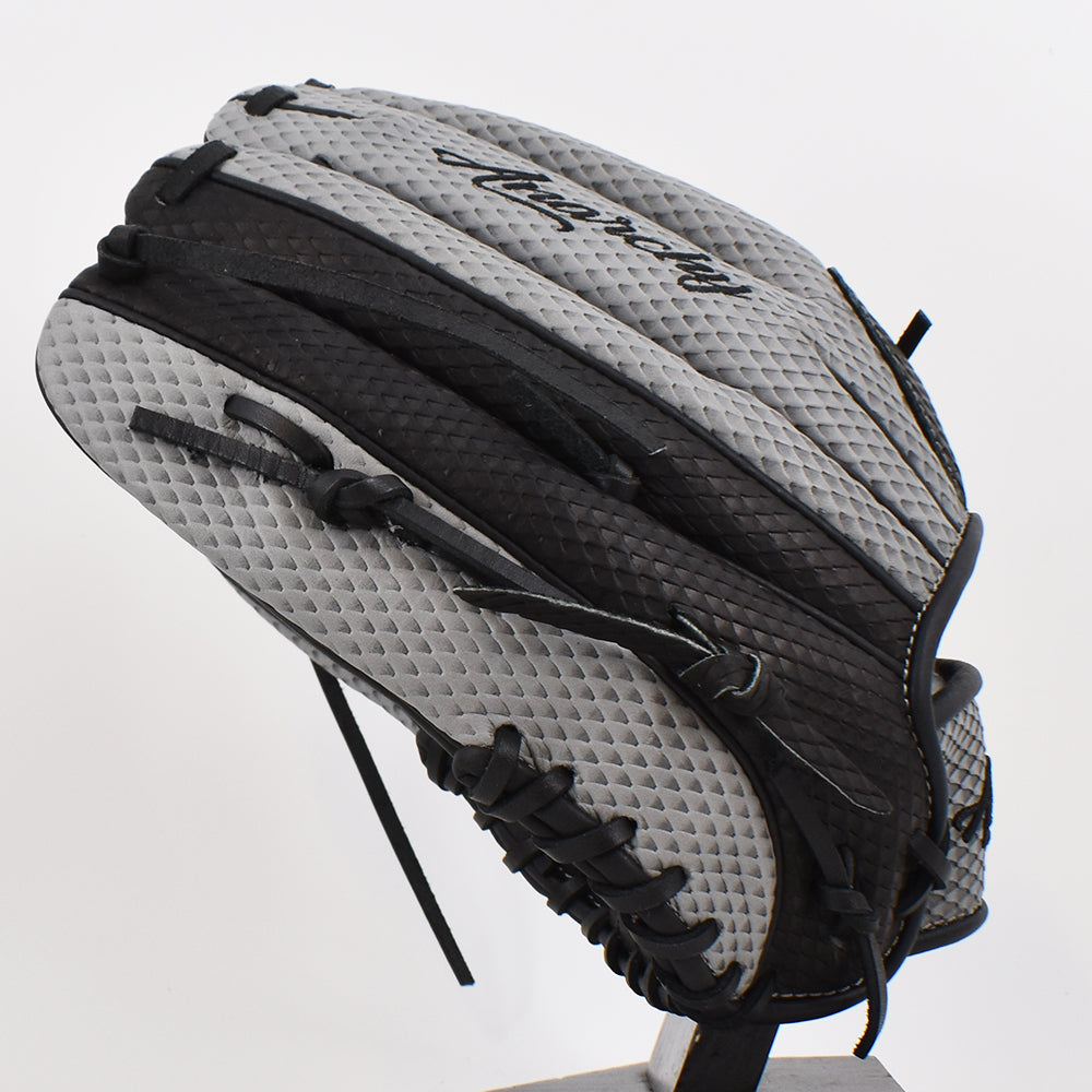 Viper Japanese Kip Leather Fielding Glove Grey/Black